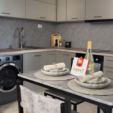 славянска резиденс - спокойствие в центъра на アパート プロヴディフ